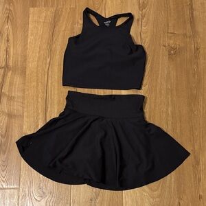 A extremely cute workout matching set for a little girls